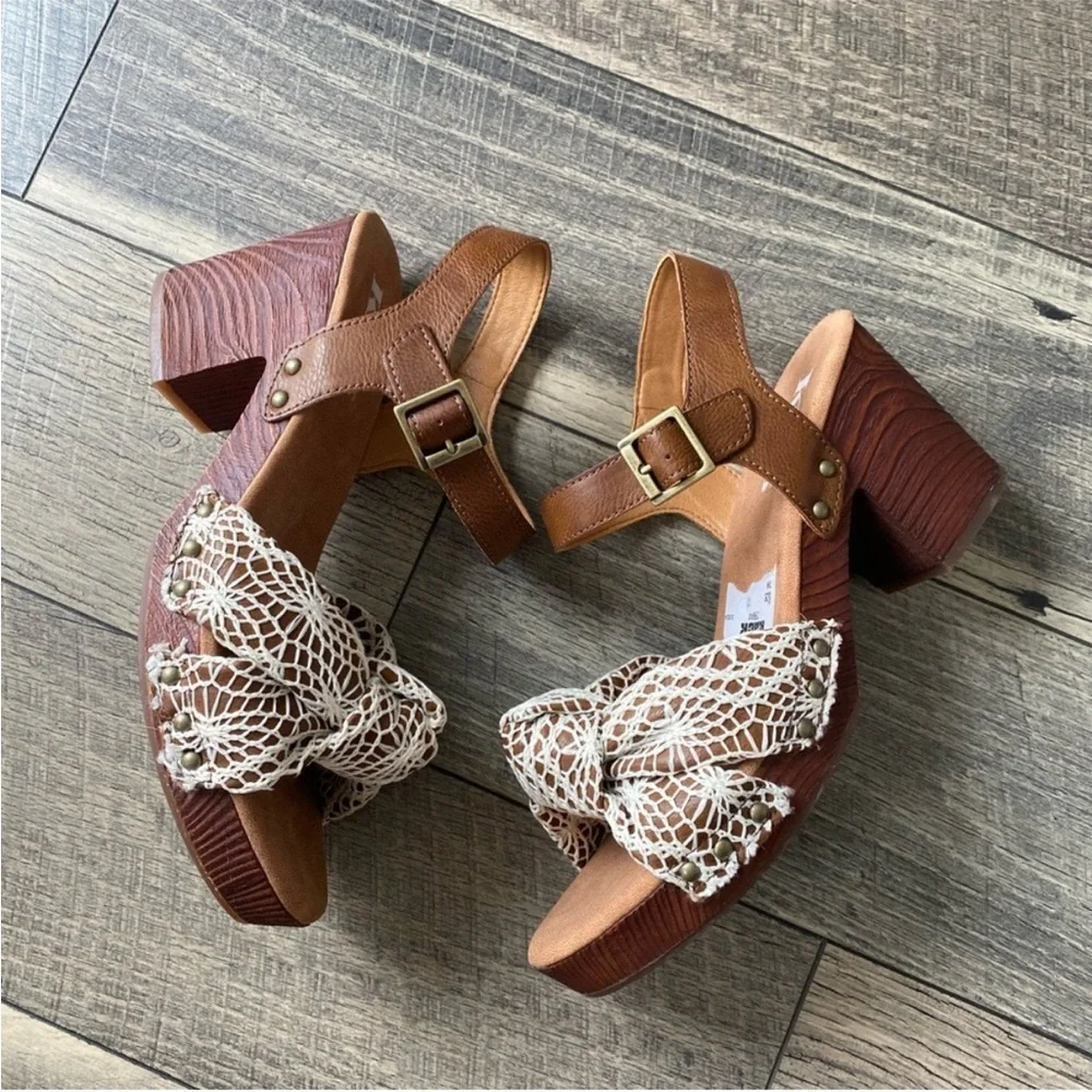NWT Korks Natalia Cream Crochet Lace Sandals Heel Platform Brown Tan Leather 11